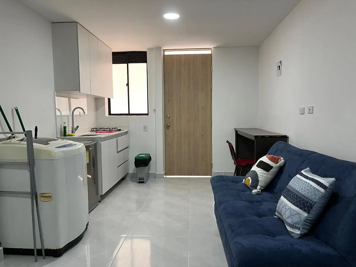 Economico Apartamento En El Centro De La Ciudad 麦德林